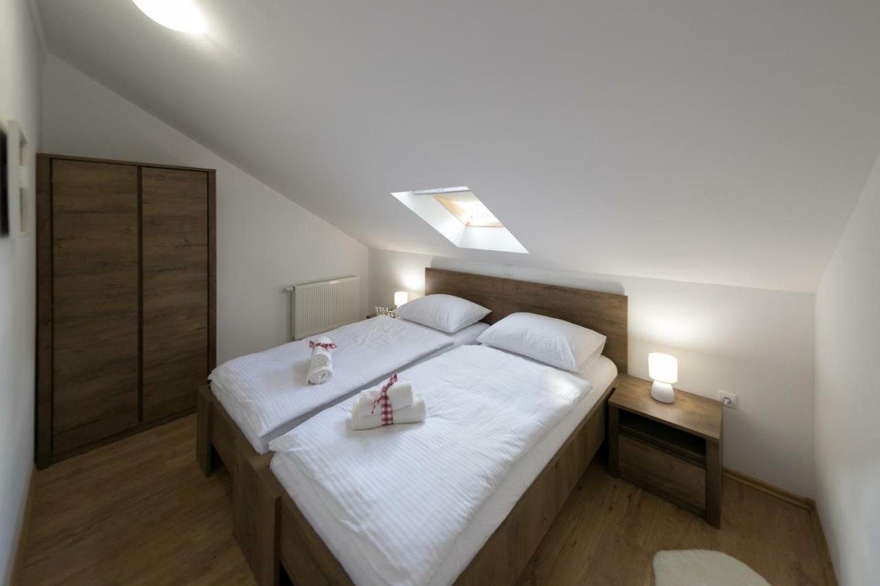 House Smolcic Daire Otočac Dış mekan fotoğraf