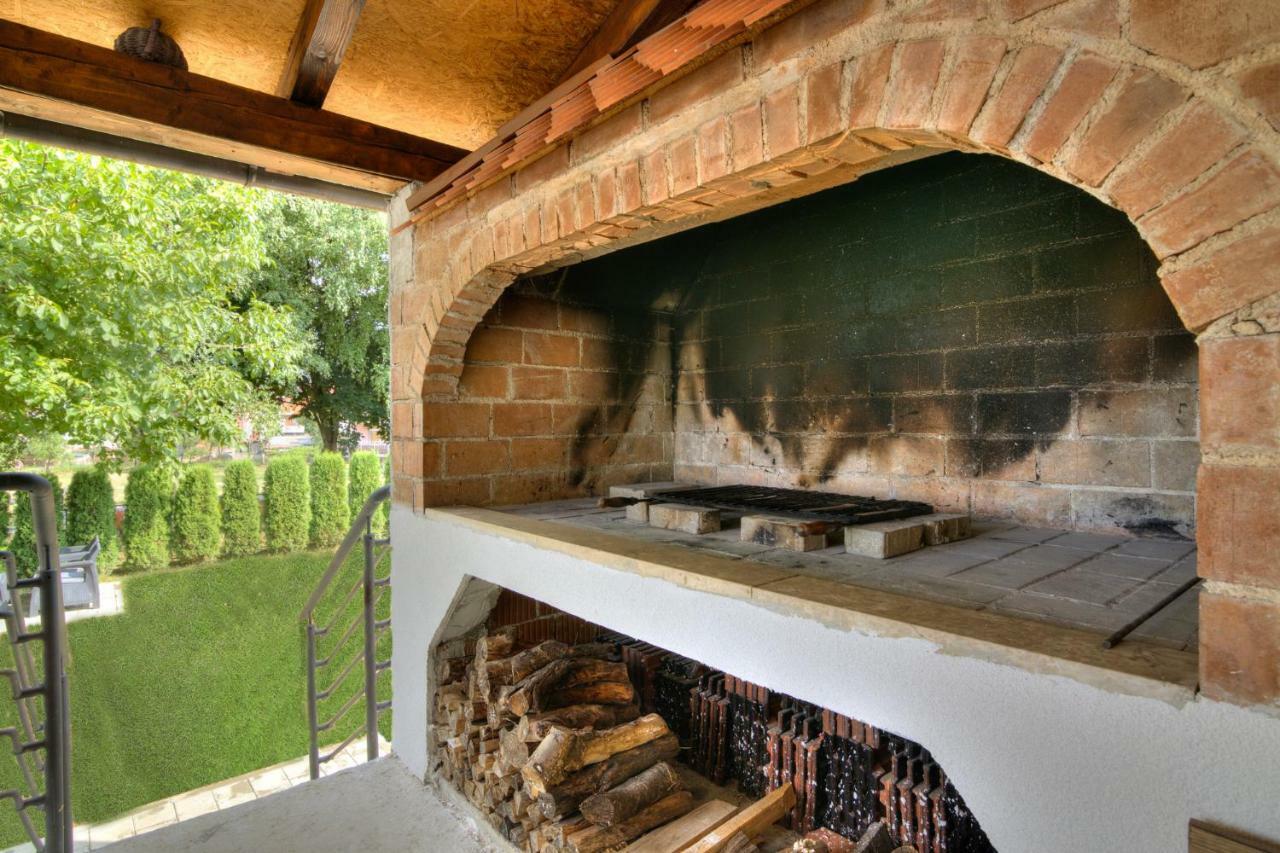 House Smolcic Daire Otočac Dış mekan fotoğraf