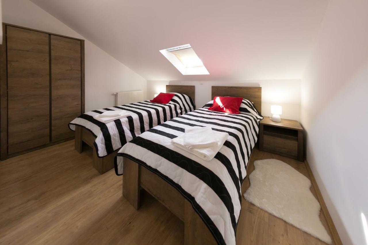 House Smolcic Daire Otočac Dış mekan fotoğraf